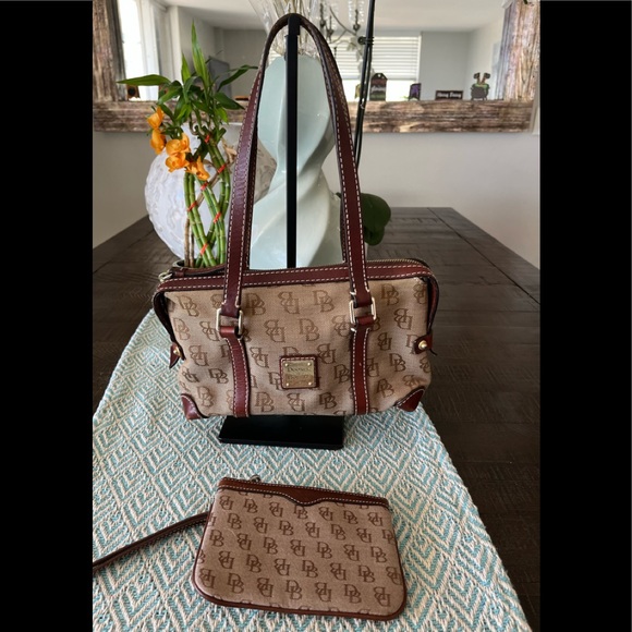 Dooney and Bourke Set - Picture 2 of 9